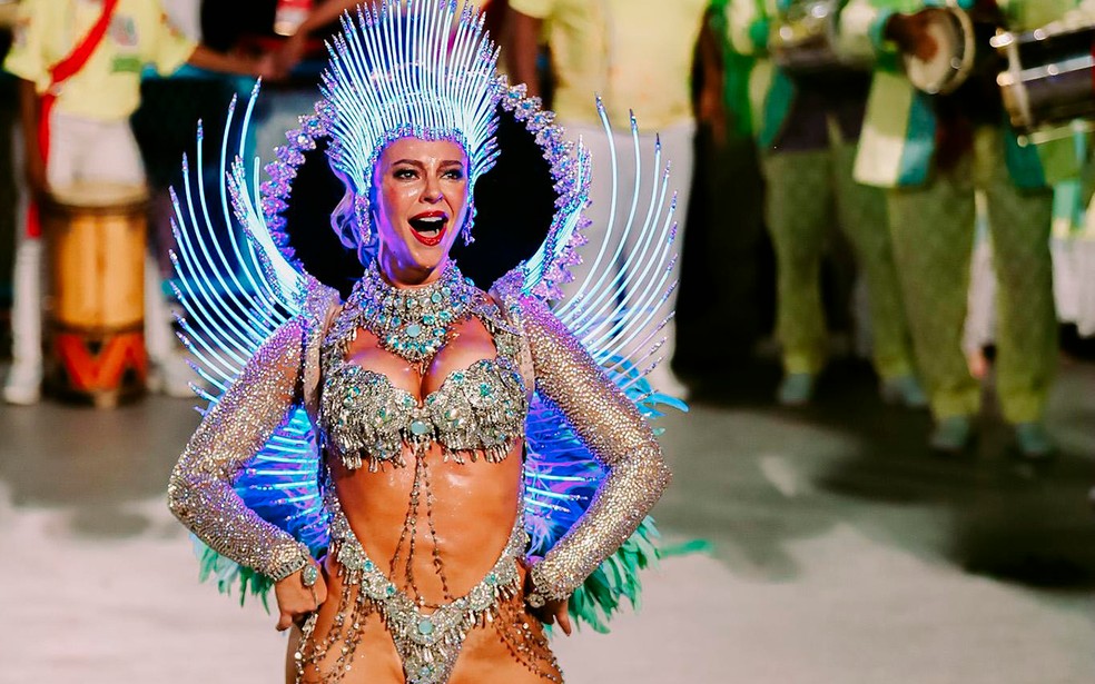 Paolla Oliveira é Rainha de Bateria da Grande Rio — Foto: Reprodução/Instagram