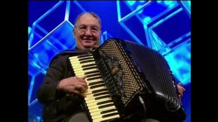 Relembre Caçulinha animando a plateia do Jô