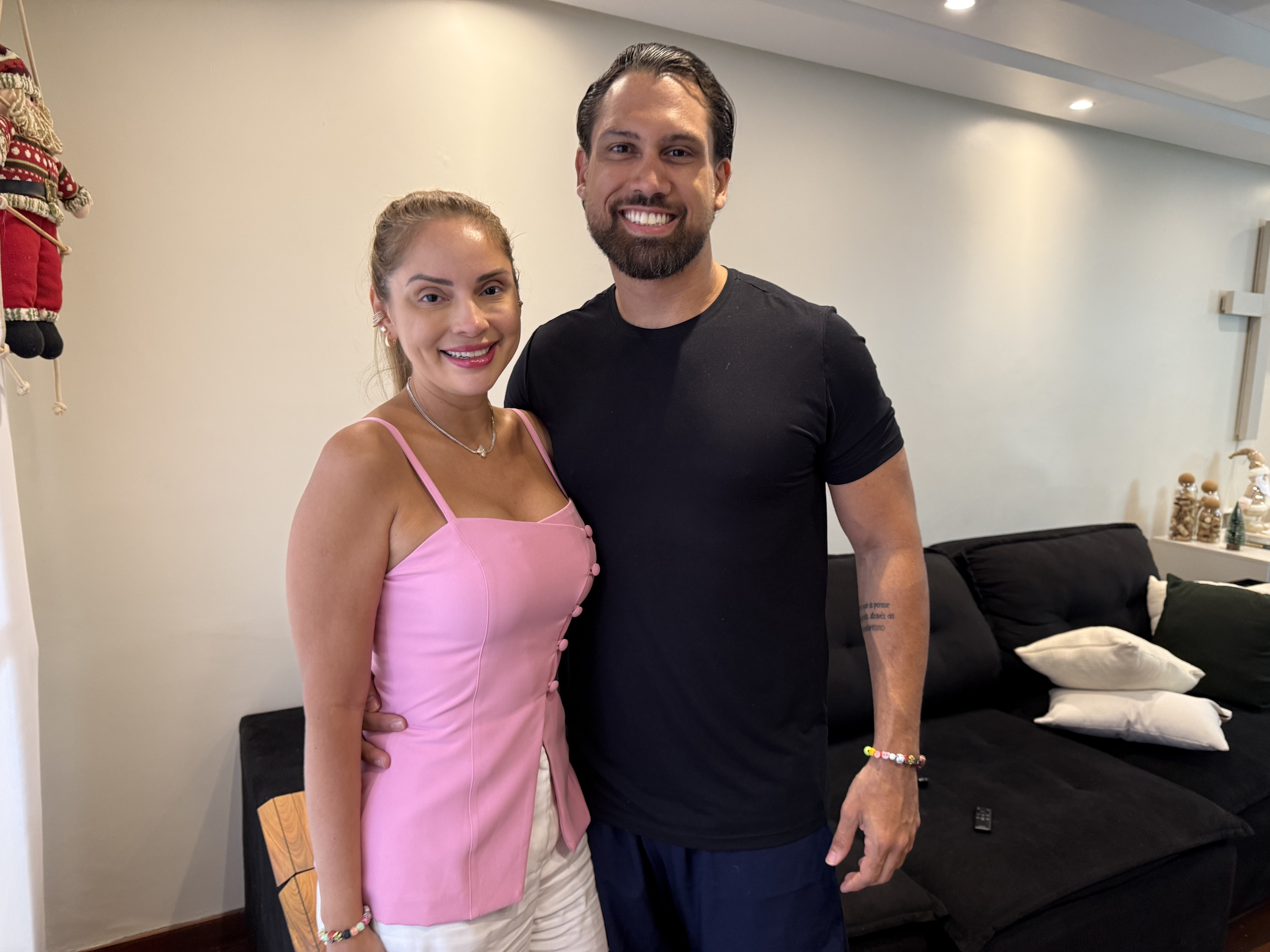 Namorada analisa jogo de Brigido e repercute memes do brother dançando: 'Ele é exatamente assim'