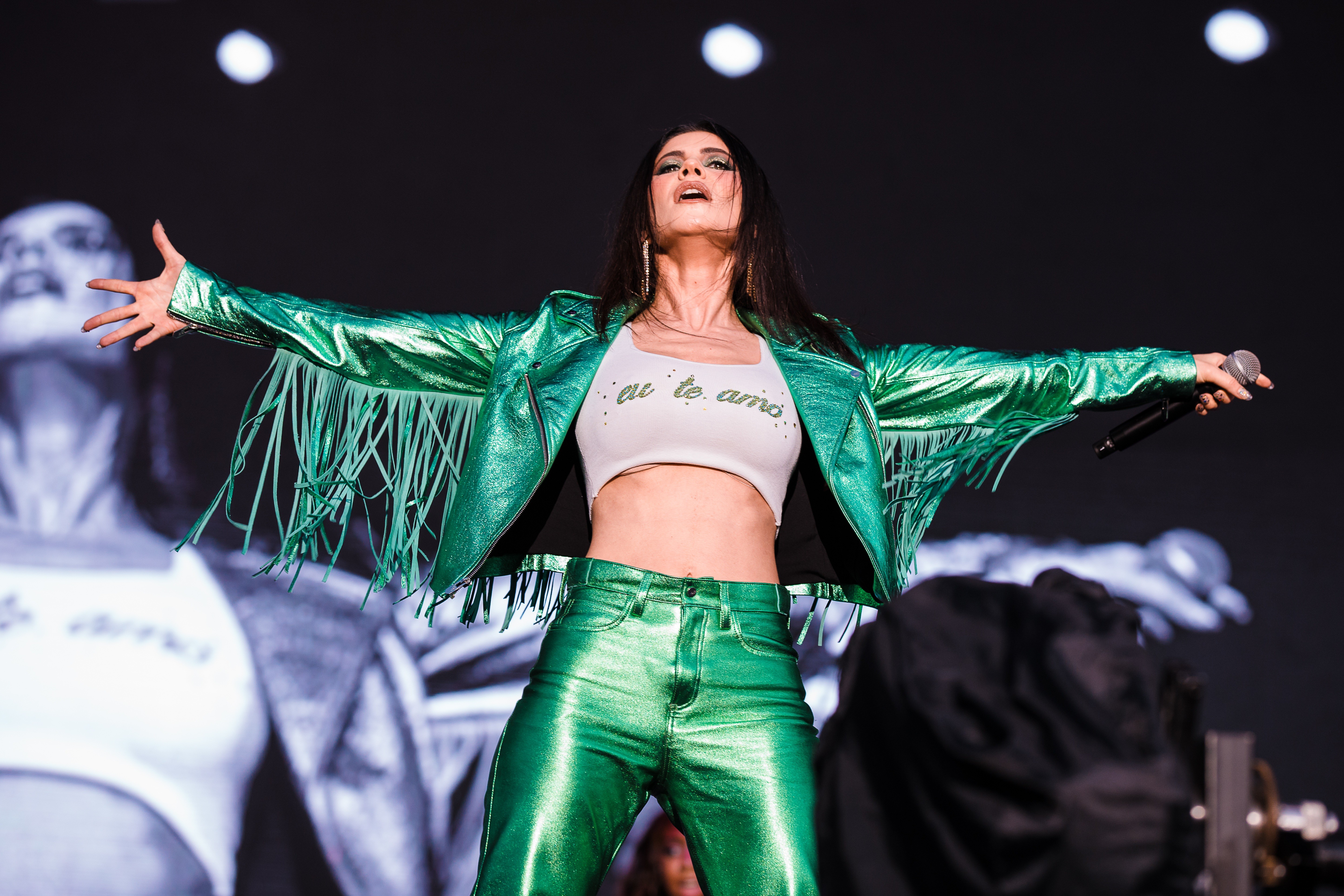 Agnes Nunes, Skrillex, Chappell Roan e mais no segundo dia do Lollapalooza Brasil 2026! Veja mais das atrações musicais