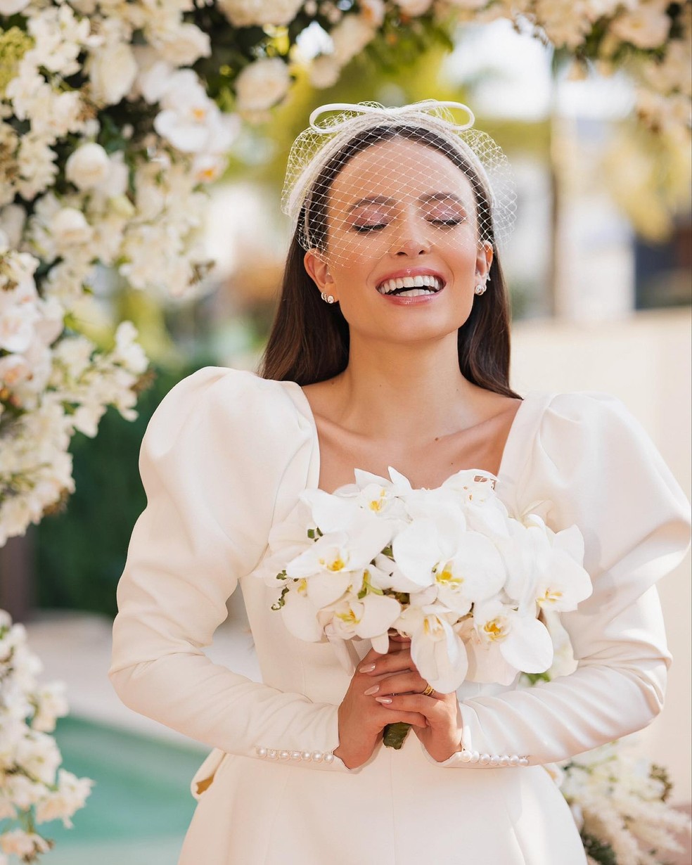 Larissa Manoela mostra mais fotos in&eacute;ditas do casamento &mdash; Foto: Reprodu&ccedil;&atilde;o/Instagram