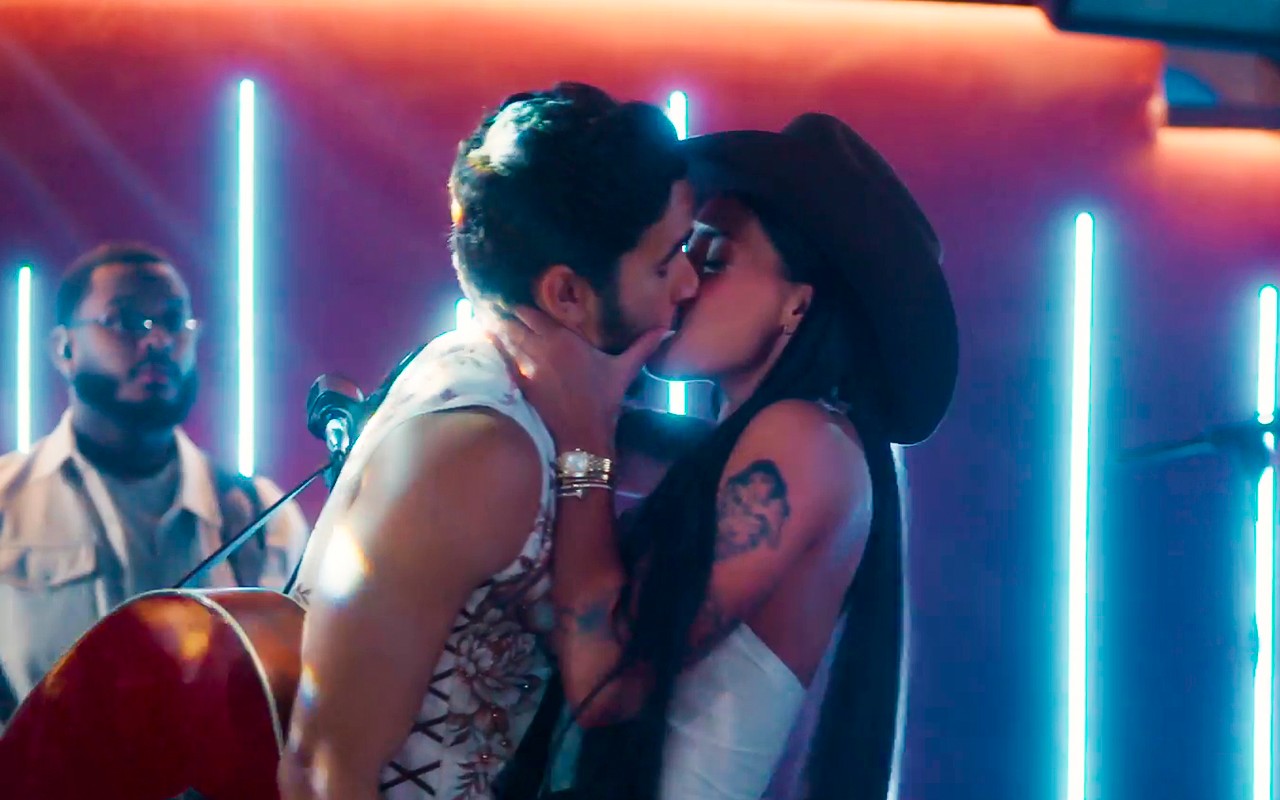 Filipe Bragança comenta preparo para beijão com Ana Castela em Coração Acelerado: 'Senti que era tímida'