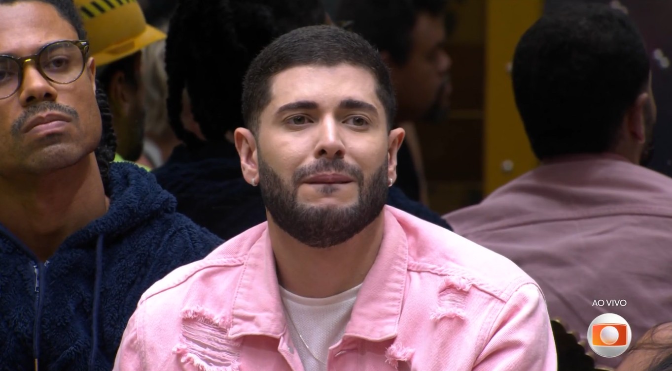 Eliminado do BBB 26, Marcelo teve porcentagem similar ao ser escolhido em votação da Casa de Vidro