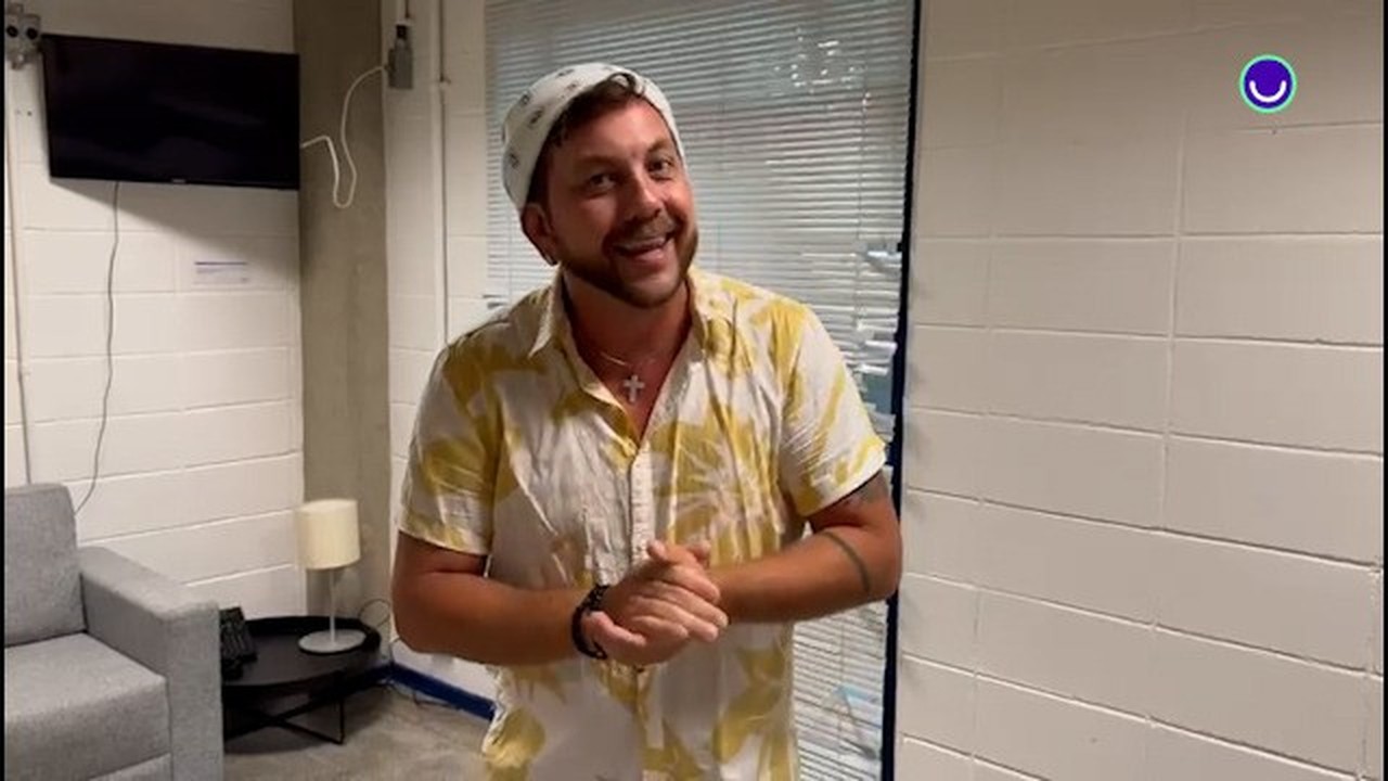 Nos bastidores da Final, Edilberto fala sobre rumor de conta em site adulto e reconstrução de circo: 'Abraçaram a causa'