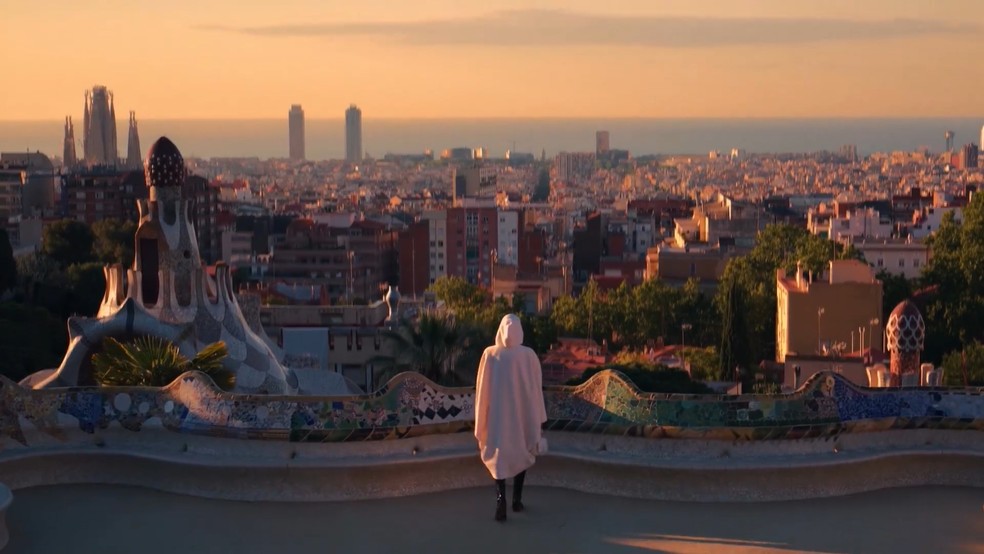 Famosos prestigiam desfile da Louis Vuitton em ponto turístico da Espanha — Foto: Reprodução/Instagram
