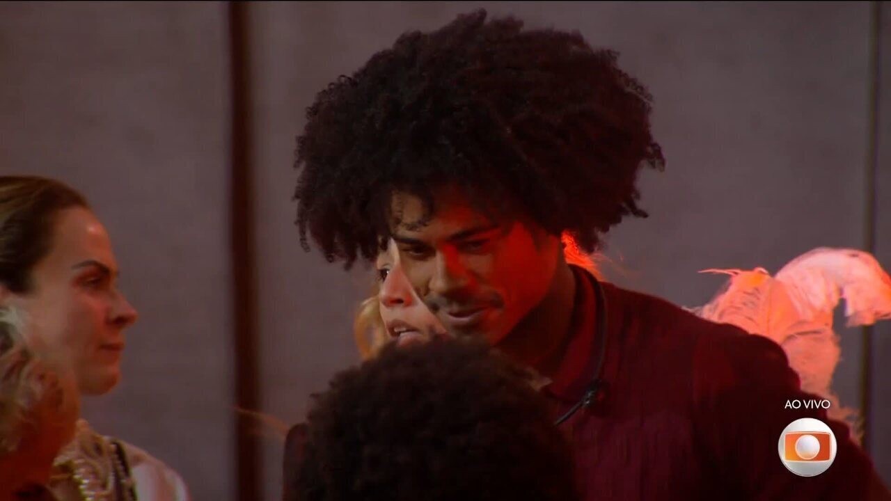 Reação de Jordana após volta de brothers é eleita como melhor meme da semana