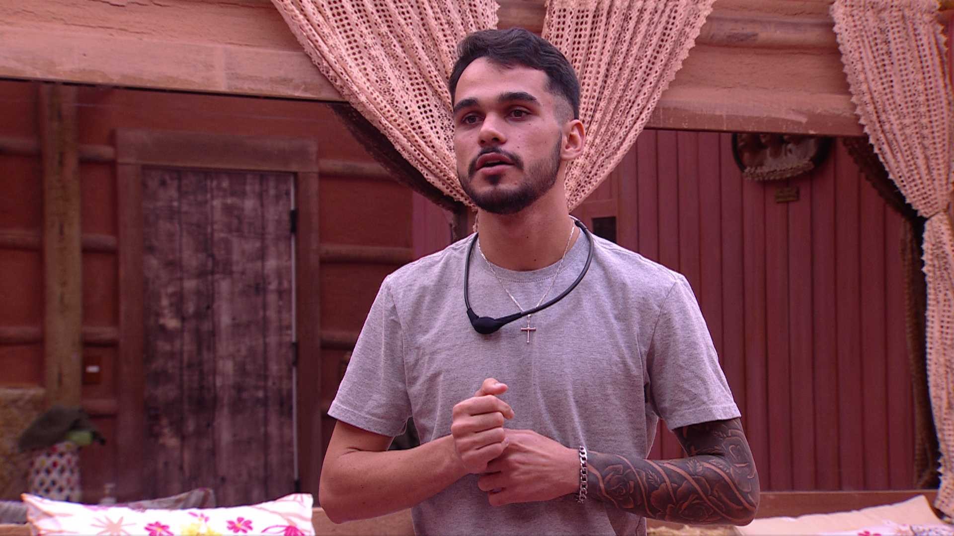 João Gabriel questiona comportamento de Diego Hypolito: 'Outro homem'