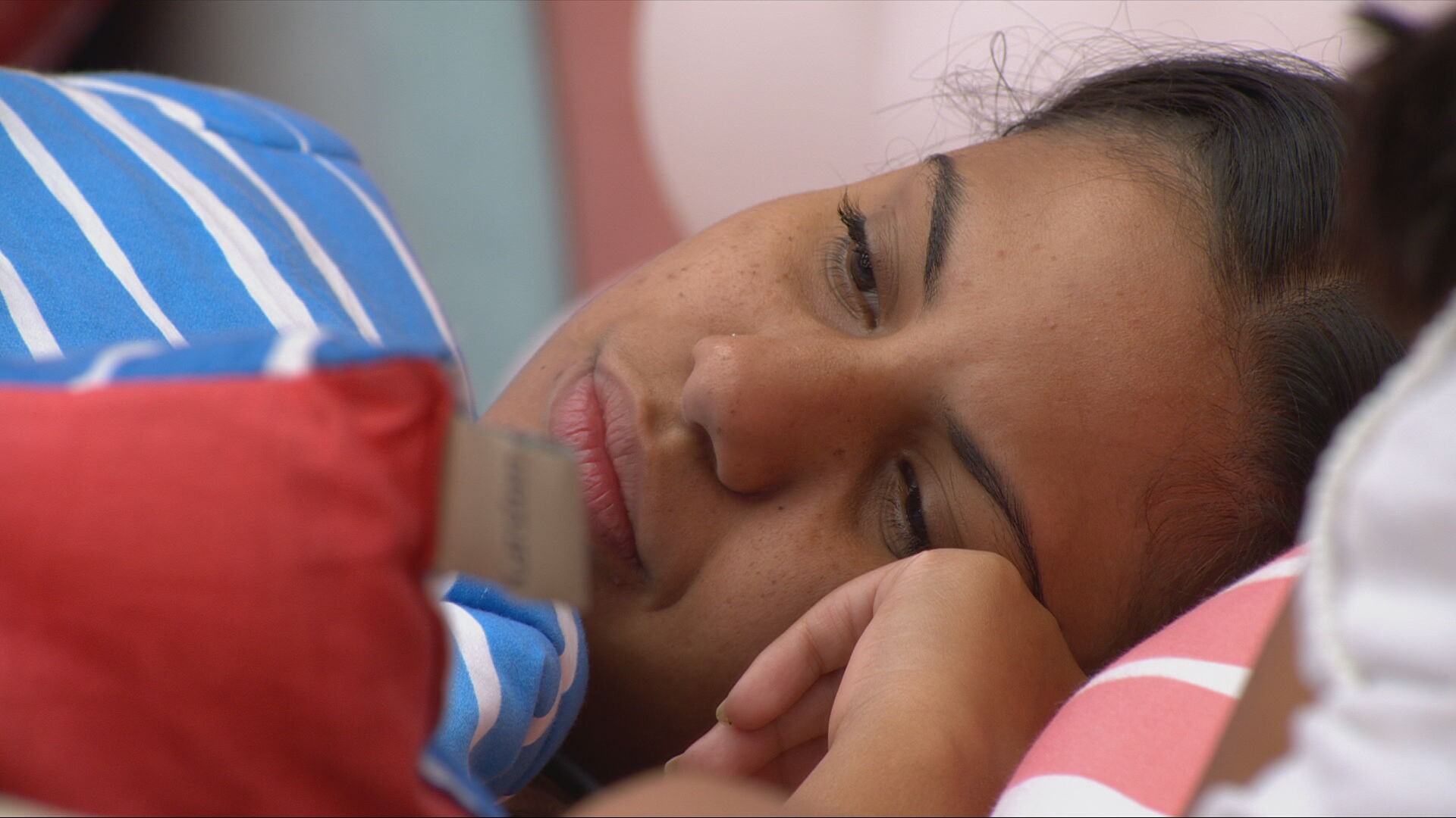 Gabriela reclama da postura de Jordana e pede: 'Dá um tempo'