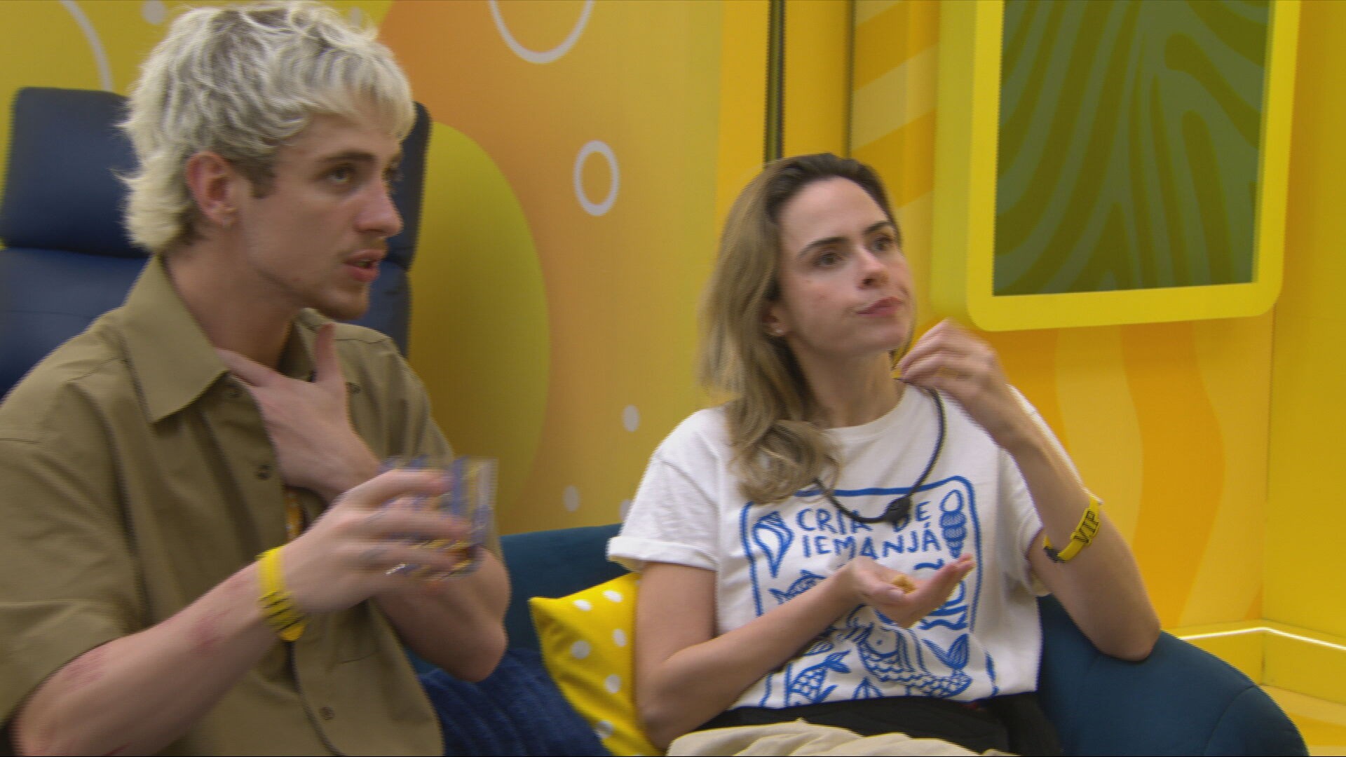 Ana Paula Renault fala sobre silêncio de Milena e Juliano Floss opina: 'Não tem essa maturidade'