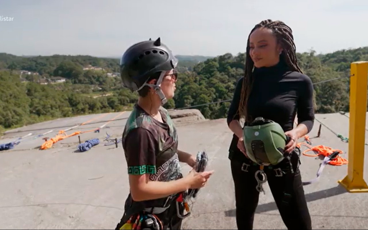 Instrutora de rapel troca escritório pelo esporte de aventura em Rio Grande da Serra; saiba mais