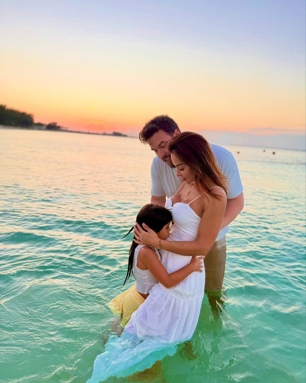 Maíra Cardi e Thiago Nigro anunciam gravidez — Foto: Reprodução/Instagram