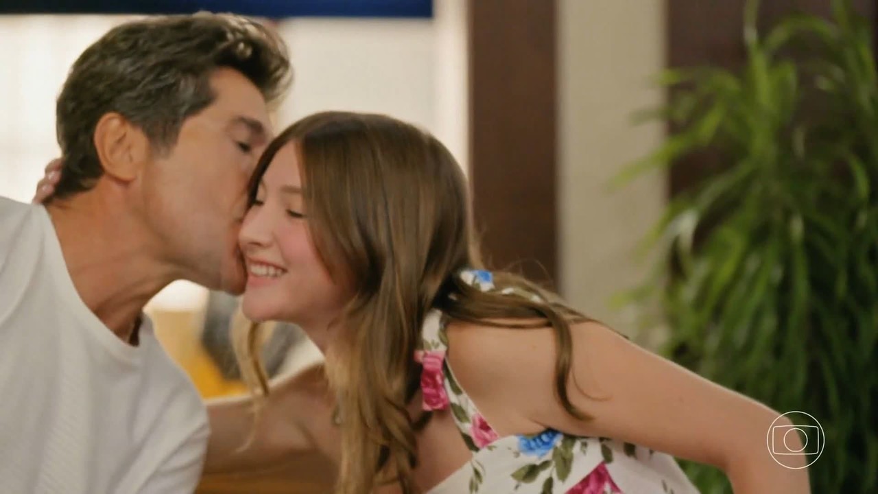 De dupla com a filha a feat com Simone Mendes, Daniel reúne melhores momentos do Viver Sertanejo