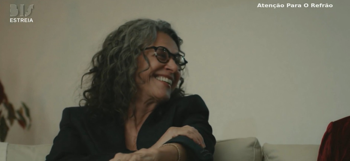 Simone dá show de autoestima ao comentar letra de canção: 'Sou gostosa, sou inteira, me valorizo'