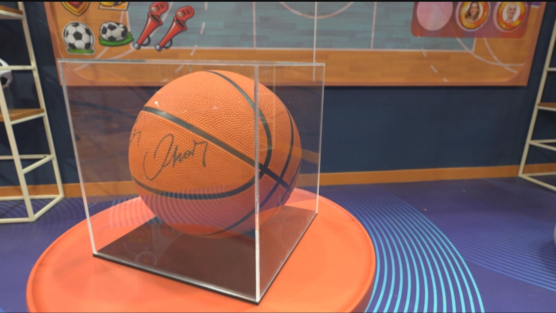 Bola autografada por Oscar Schmidt e Hortência está na decoração da academia do BBB 26; saiba mais!