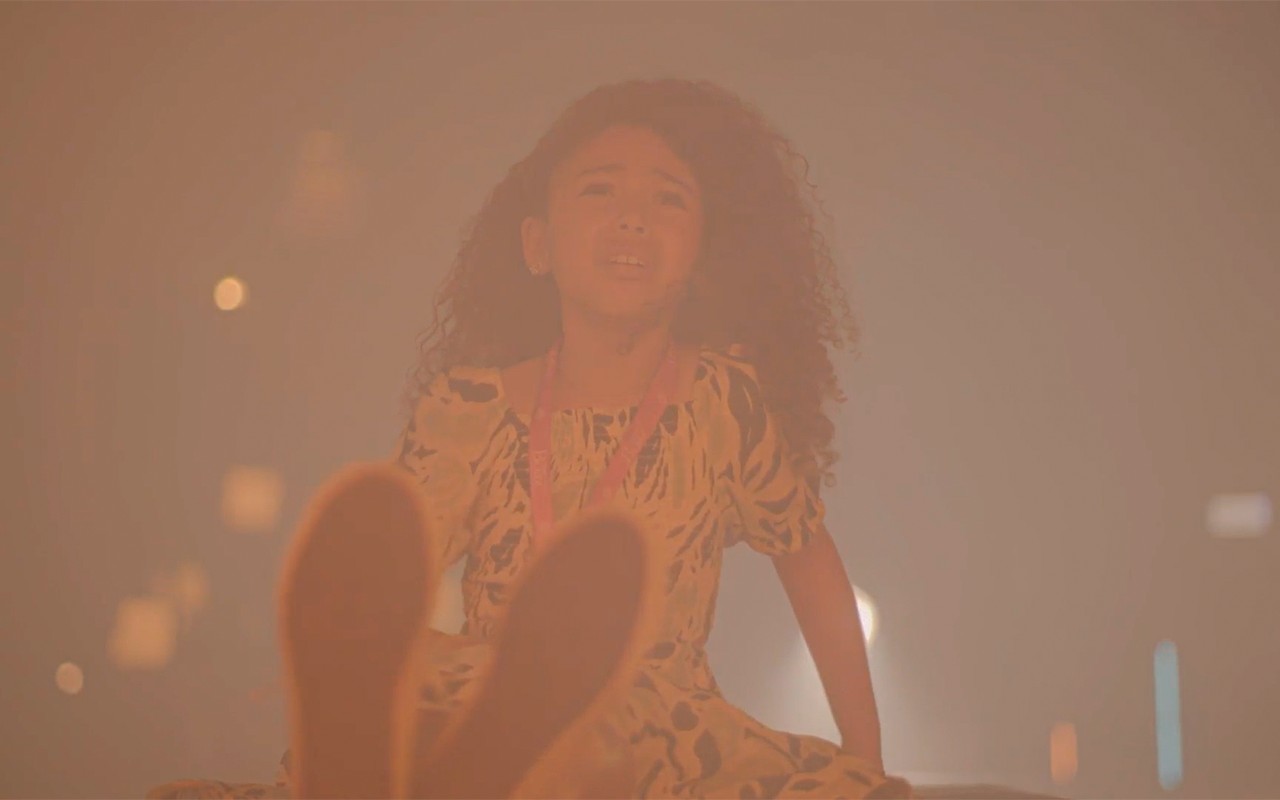 Dona de Mim: Abel ‘aparece’, salva Sofia do incêndio, e Filipa é levada por Jaques