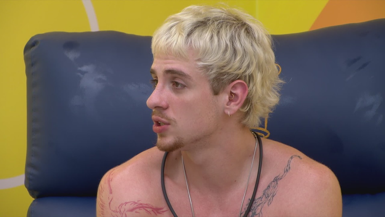 Juliano Floss avalia atitude de Babu Santana em treta com Ana Paula Renault: 'Não se comprometeu'