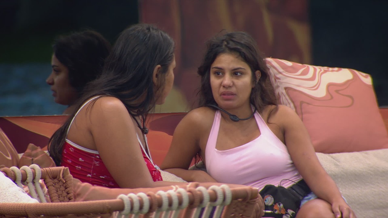 Gabriela chora e conta a Chaiany sobre briga com Marciele: 'Não estou aguentando as grosserias'