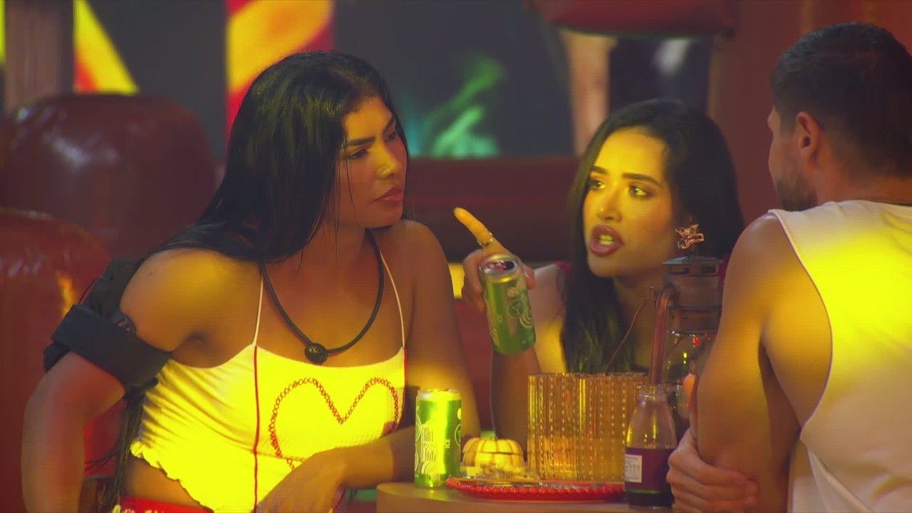 Jordana chama Gabriela de 'frouxa' e 'arregona', e diz que Juliano Floss 'não merece' Top 3 do BBB 26