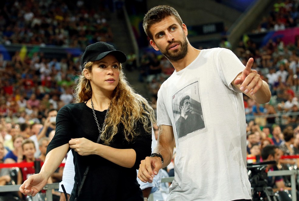 Shakira e  Gerard Piqué — Foto: REUTERS/Albert Gea