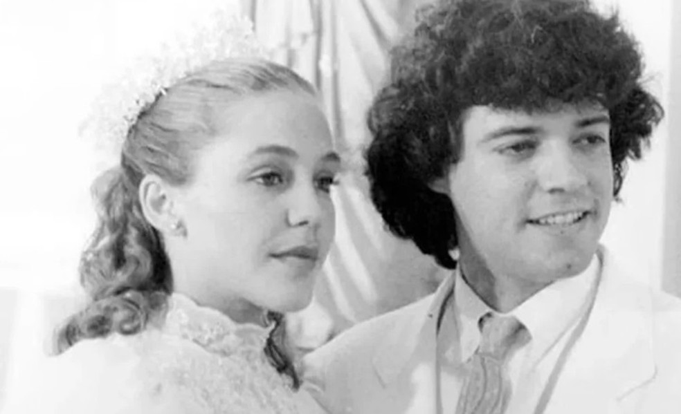 Felipe Camargo foi o anjo Adriano em Sexo dos Anjos. O personagem era o protetor de Isabela (Isabela Garcia) — Foto: TV Globo