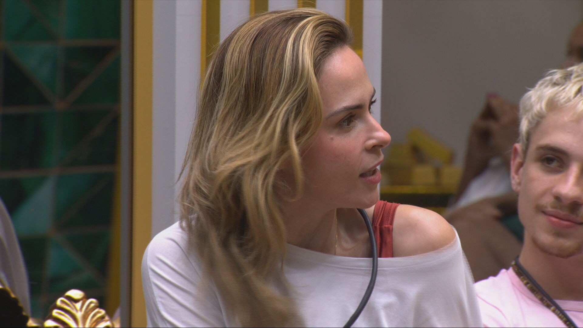 Ana Paula Renault troca farpas com Alberto Cowboy no BBB 26: 'Sem vitimismo'