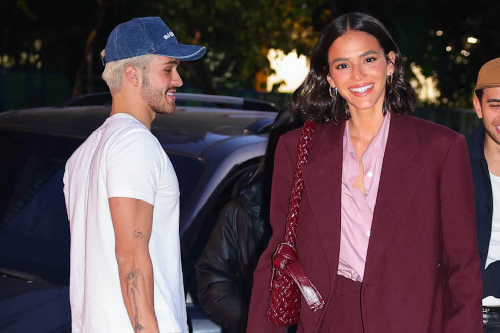 Bruna Marquezine e João Guilherme — Foto: Brazil News