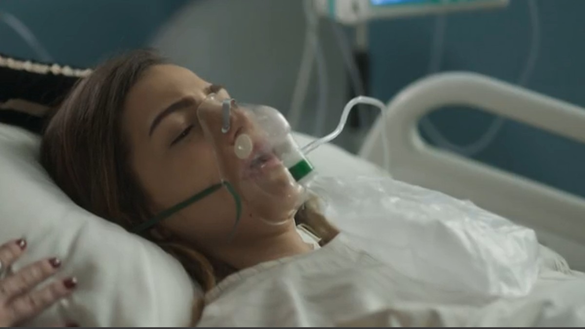 Lou acorda da cirurgia e expulsa Rico de sua vida, em Cara e Coragem ...