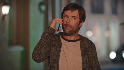 Memo cobra Lupita e fala que ela precisa salvar seu avô