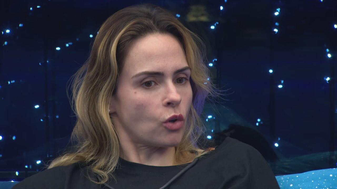 Ana Paula Renault bate boca com Breno e aponta: 'Vai ter que arrumar outro Paredão falso'