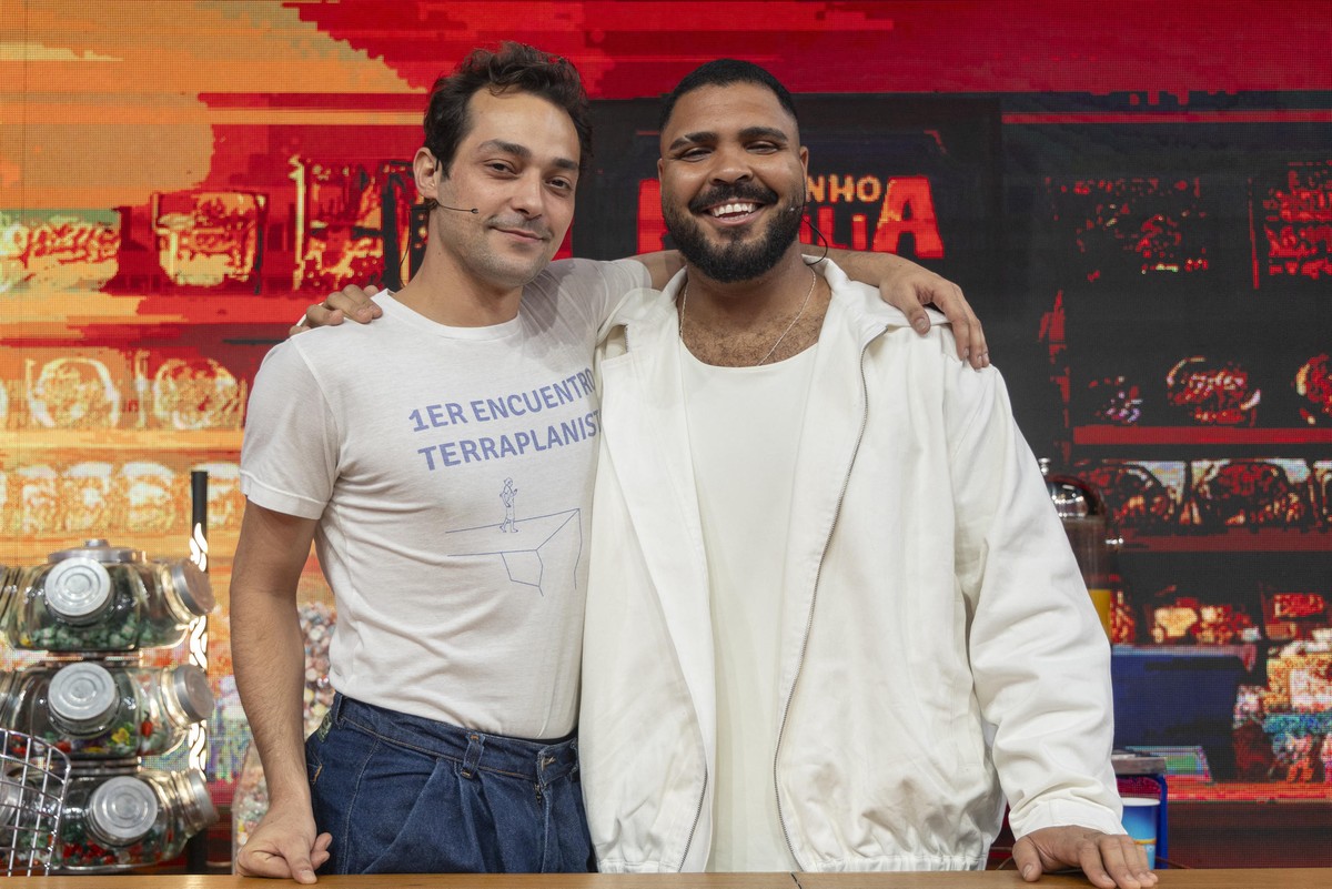 Paulo Vieira e Eduardo Sterblitch estreiam Tamanho Família, novo quadro do Domingão, saiba mais