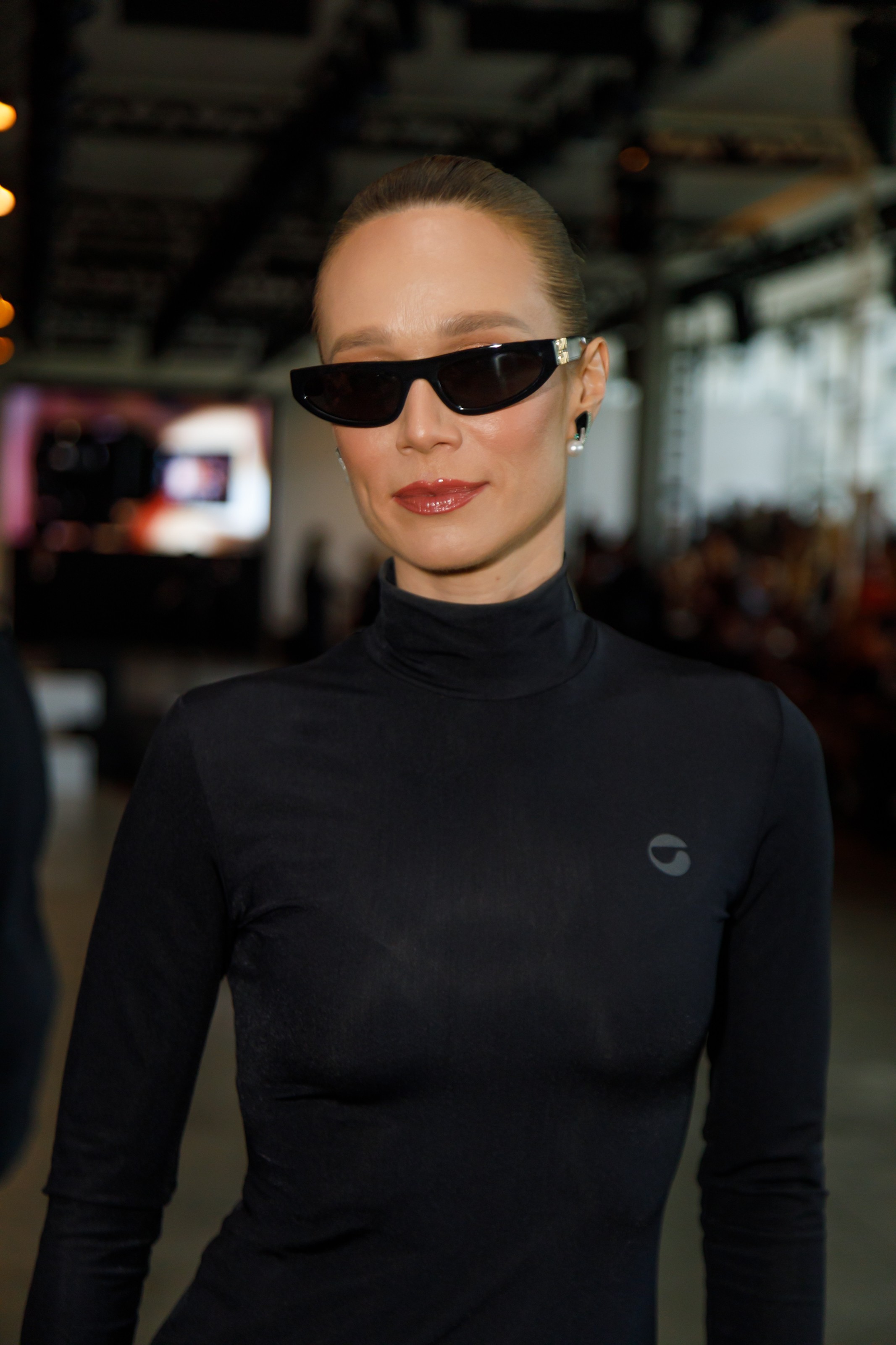 No SPFW, Mariana Ximenes enaltece Taís Araujo e revela inspiração em Fernanda Montenegro