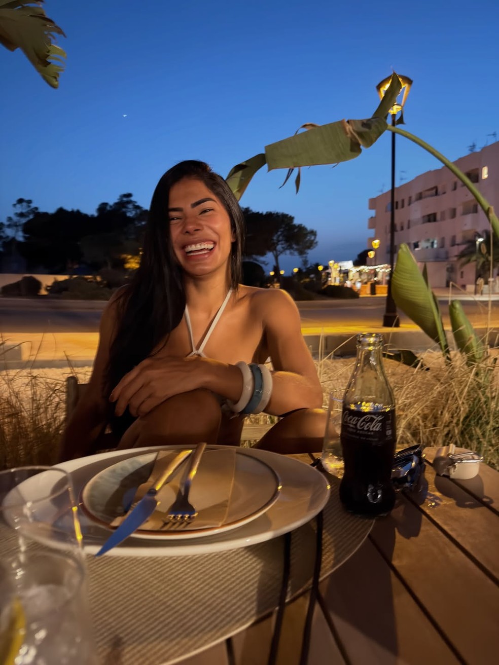 Marciele encanta com cliques de biquíni na Espanha — Foto: Reprodução/Instagram