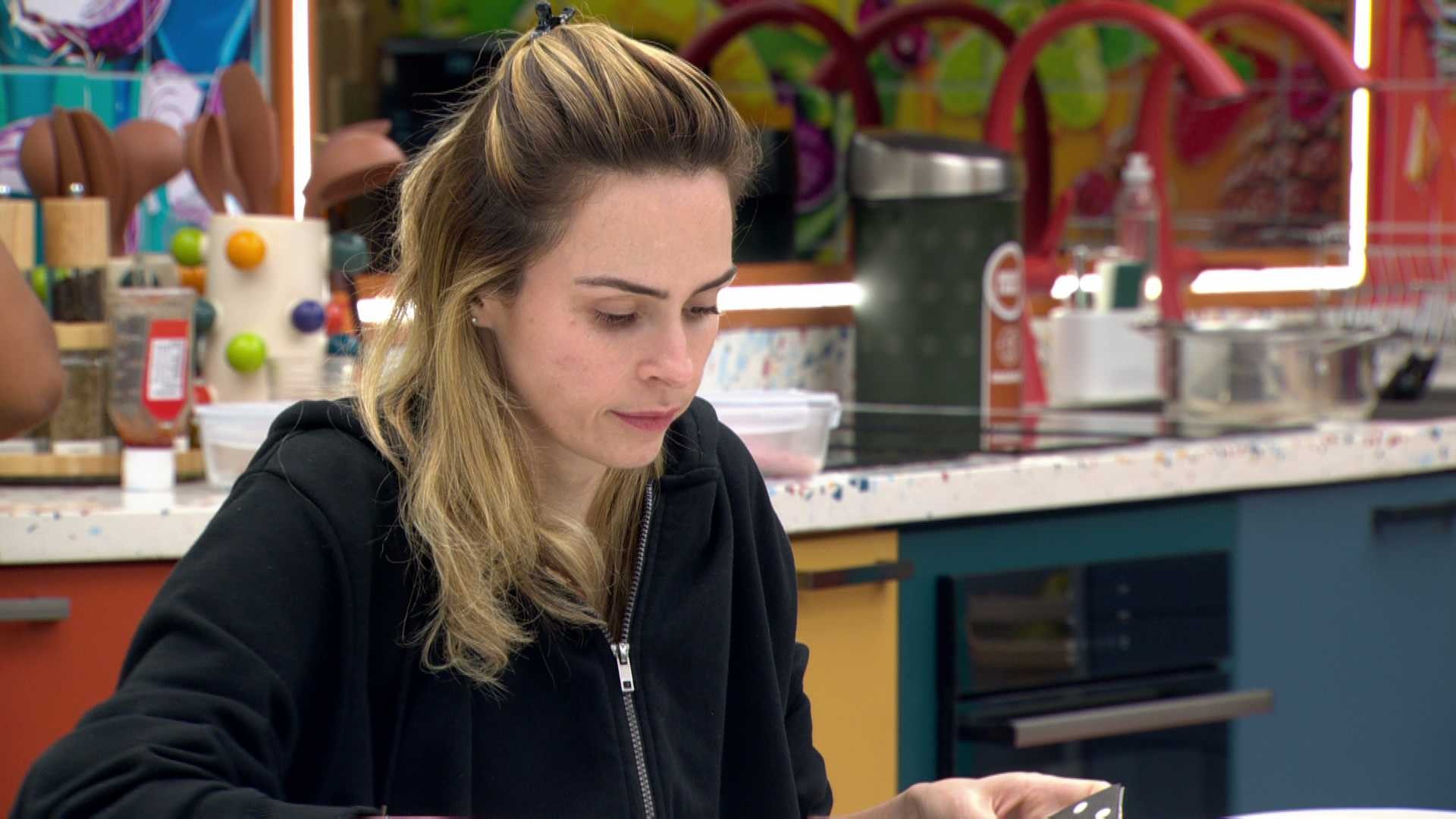 Samira brinca sobre dinâmica, e Ana Paula Renault rebate: 'Você esquece as coisas rápido'