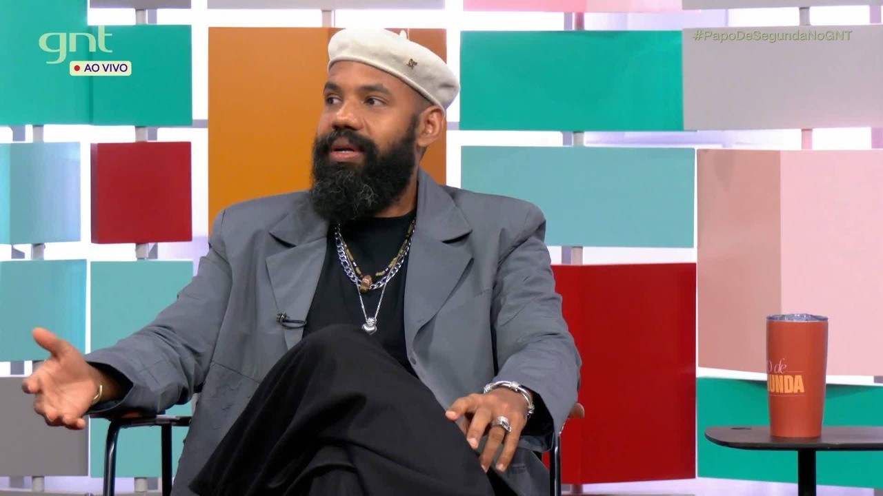 Russo Passapusso reflete após duas temporadas de 'Papo de Segunda': 'Não tenho mais medo do meu sorriso'