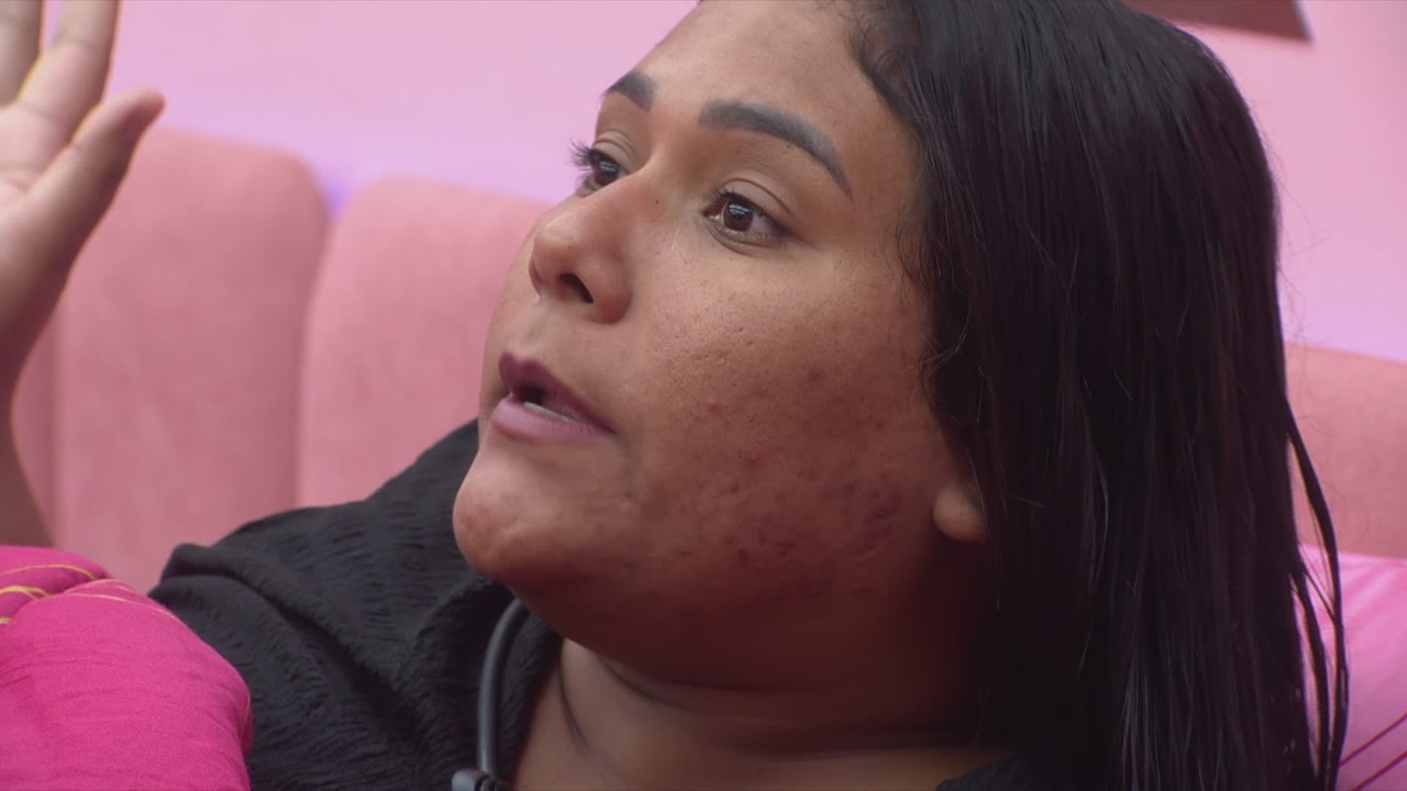 Chaiany se estranha com Ana Paula Renault: 'Meu sentimento você não manda, não governa'