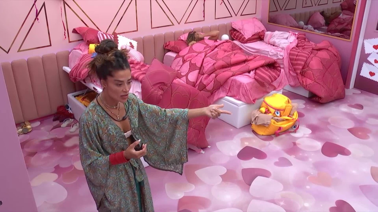 Aline Campos fala sobre discussão com Ana Paula Renault para sisters: 'Nunca seria amiga'