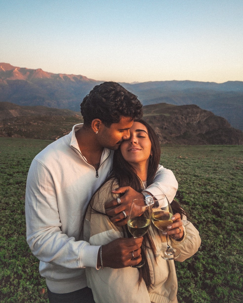 Giovanna Lima e Lucas Pizane começaram a namorar após o BBB 24 — Foto: Reprodução/Instagram