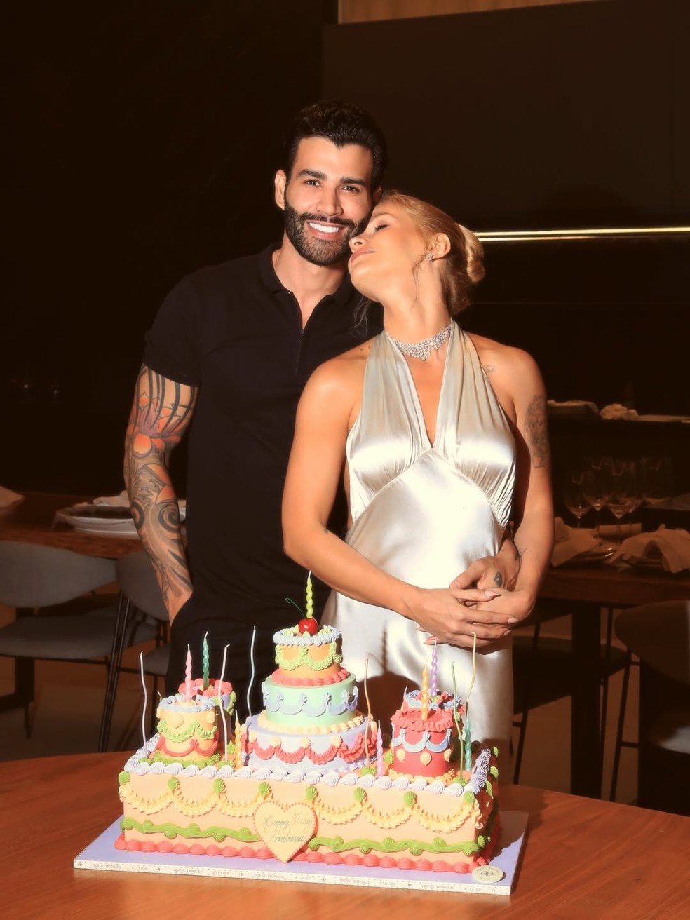 Andressa Suita comemora aniversário em família com festa repleta de flores — Foto: Reprodução/Instagram