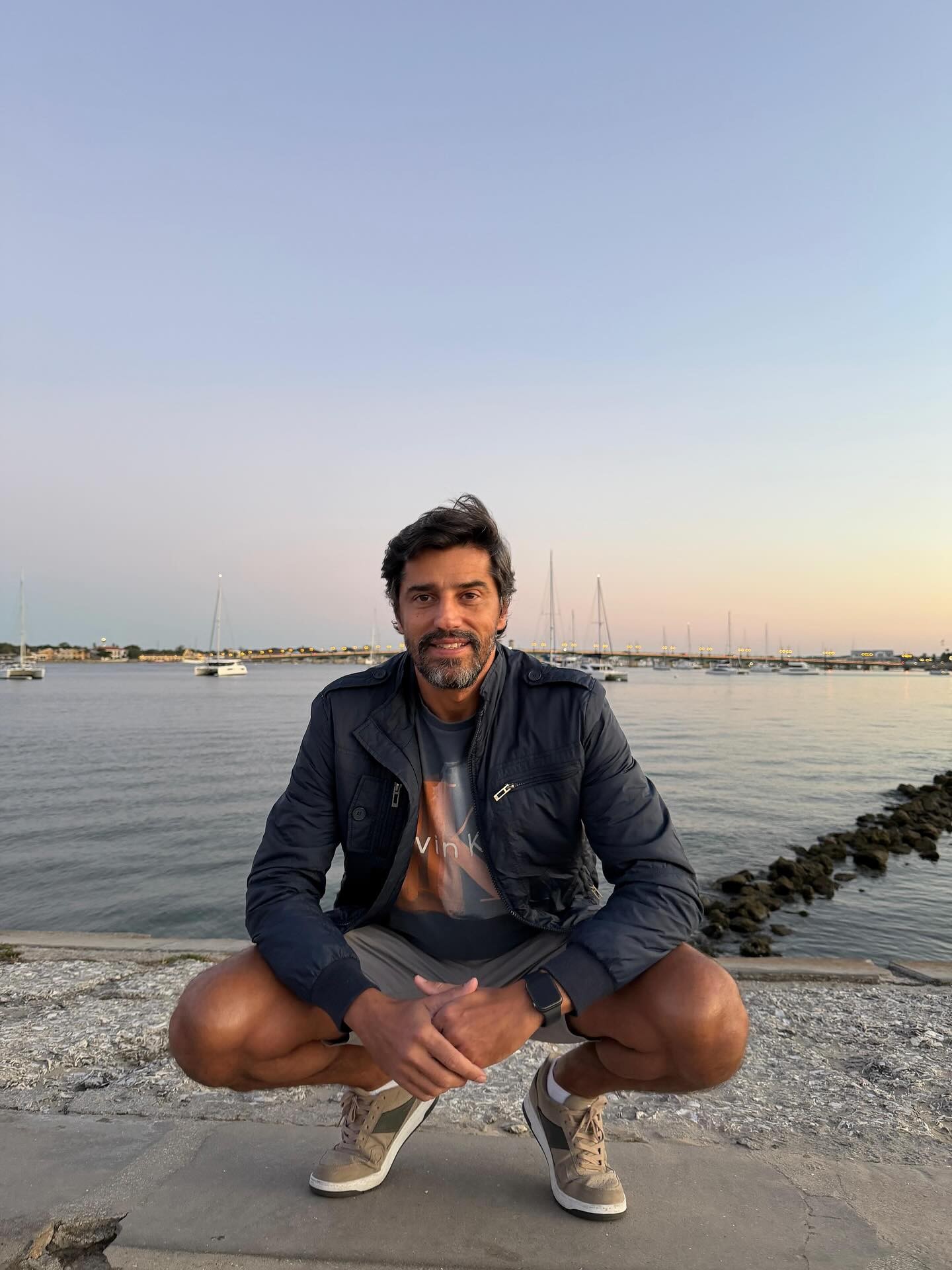 Alberto Cowboy, do BBB 26, é primo de famosa dupla sertaneja e possui um dos grandes recordes de Provas de Resistência do reality