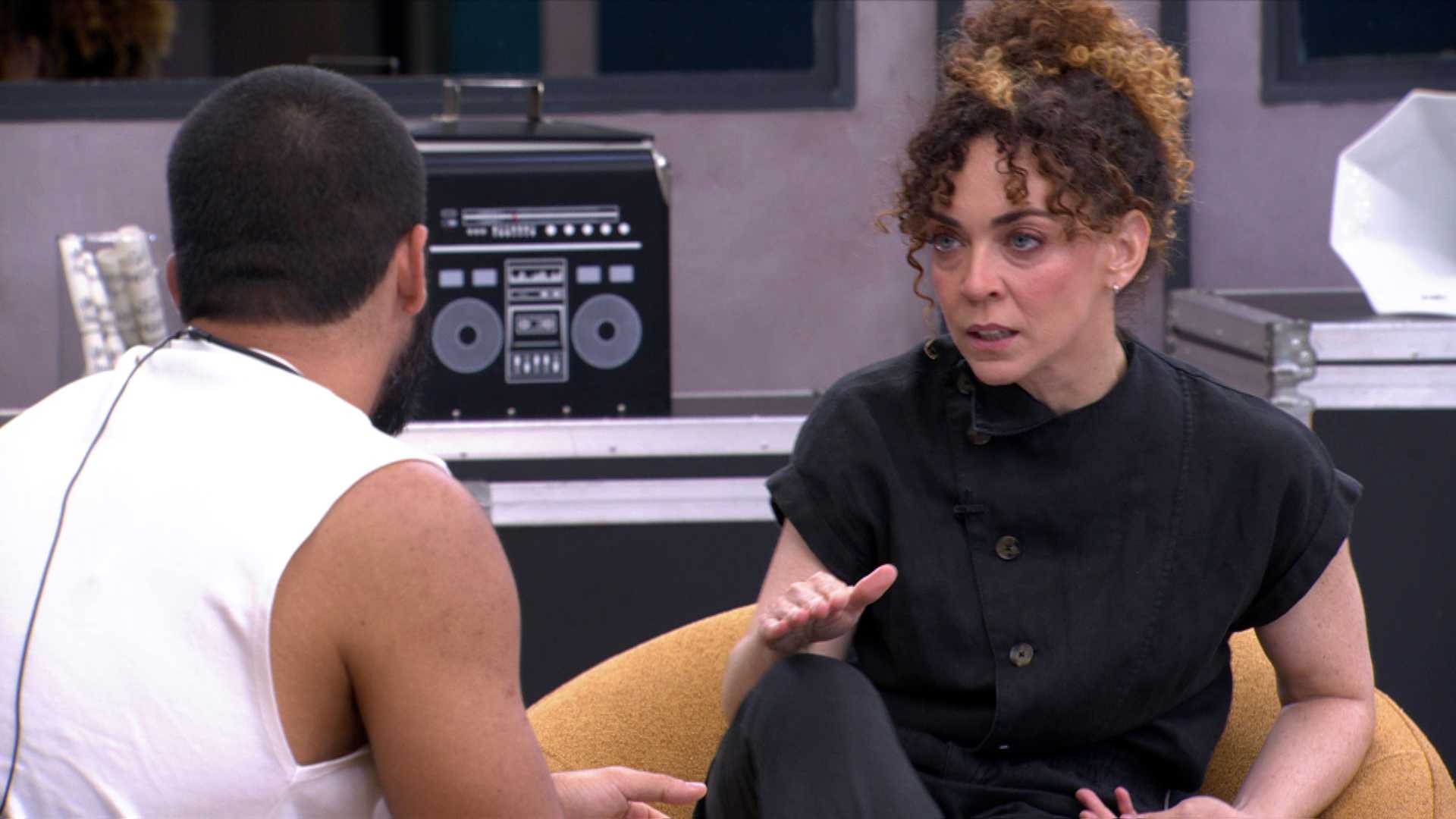 Participantes ensaiam com Laila Garin na reta final do Estrela da Casa; confira!