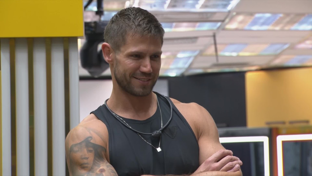 Jonas Sulzbach diz que vai parar de dar 'coração' para sister no BBB 26: 'Fala uma coisa e faz outra'