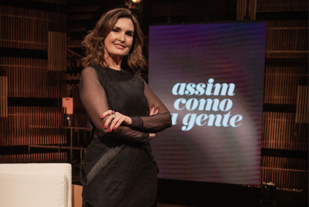 Fátima Bernardes apresenta o Assim Como a Gente — Foto: Bella Pinheiro