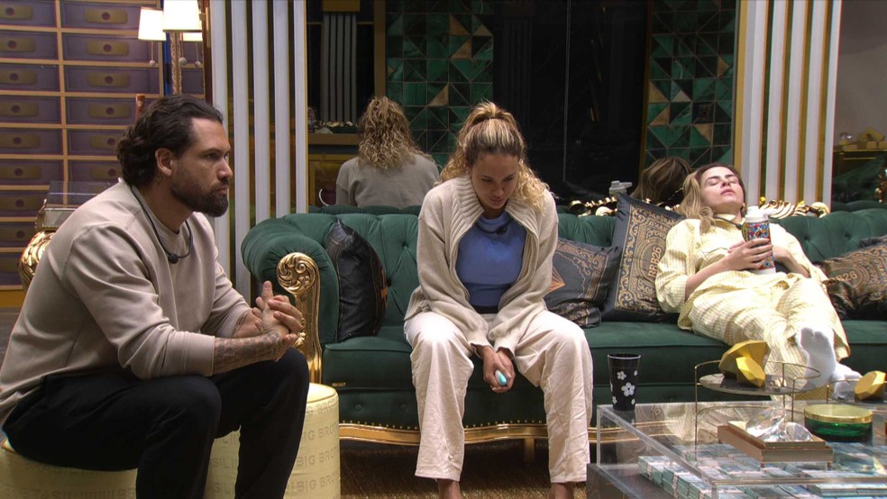 Ana Paula Renault alfineta Sarah Andrade no BBB 26 — Foto: GLOBO