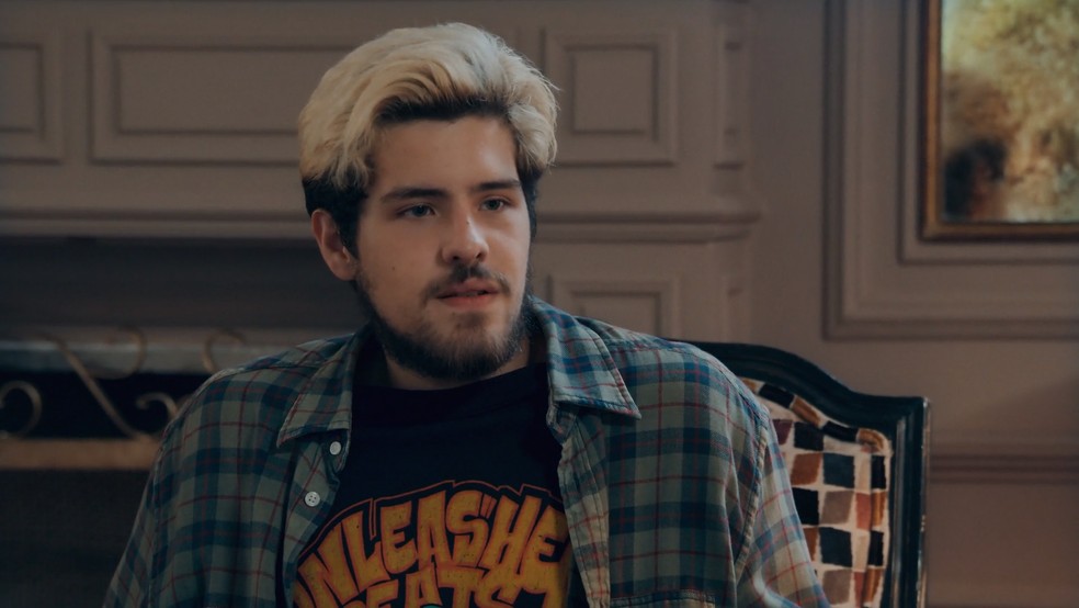 Josefa questiona a Raul quem é o pai do filho de Joélly — Foto: Reprodução/TV Globo