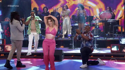 É o Tchan canta 'A Nova Loira do Tchan'