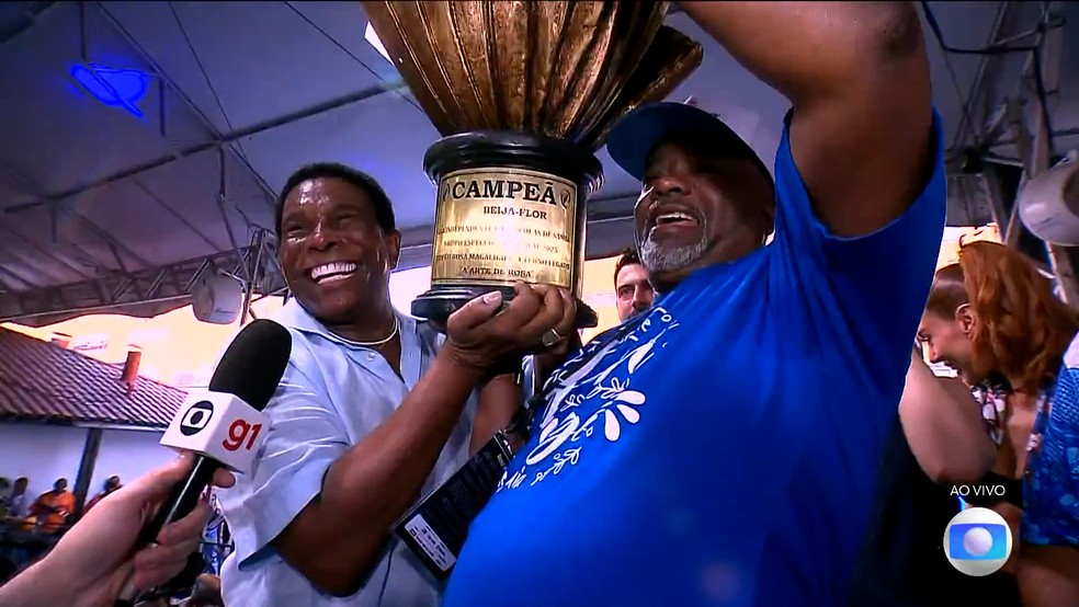 Neguinho da Beija-Flor chora com título da Beija-Flor e fala sobre Carnaval: 'Estou aposentado' — Foto: Globoplay
