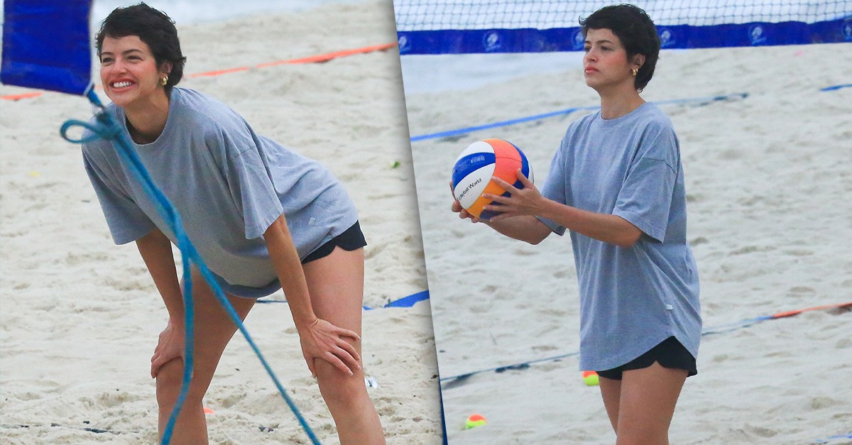 Agatha Moreira 'segunda' em praia do Rio