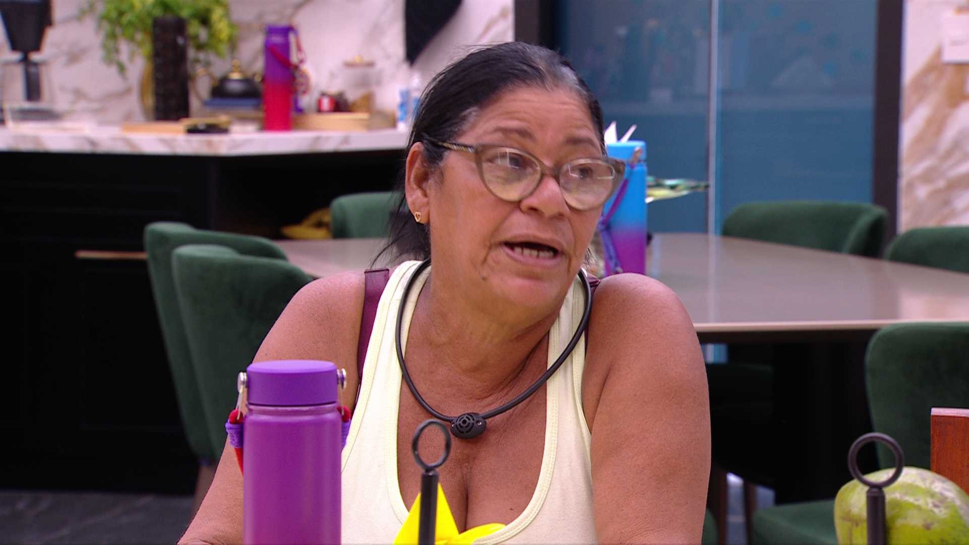 Delma se compara a outros participantes do BBB 25 e comenta: 'Sou um ...