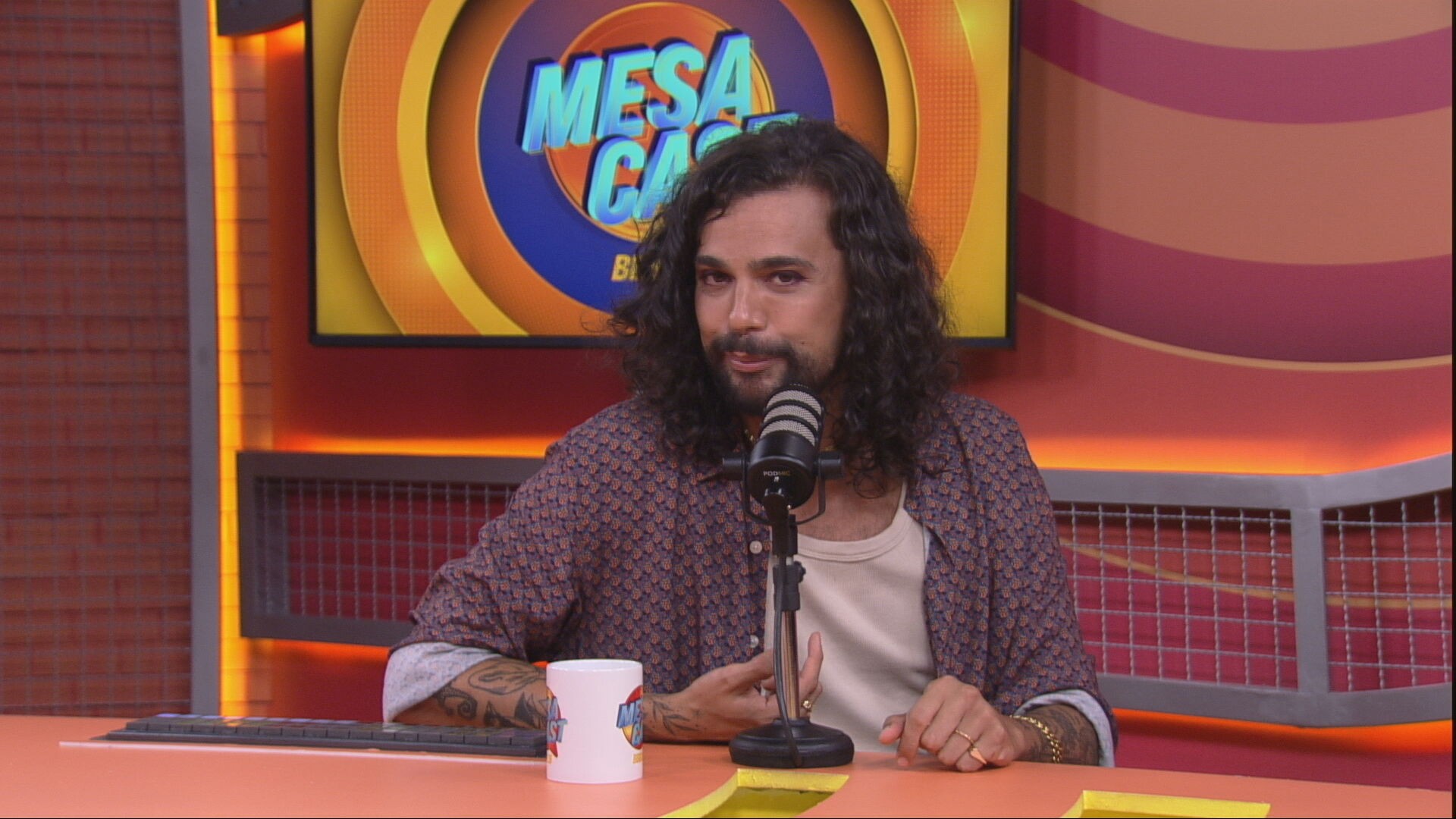 Vítor di Castro dá spoiler sobre Sincerão desta segunda no Mesacast BBB