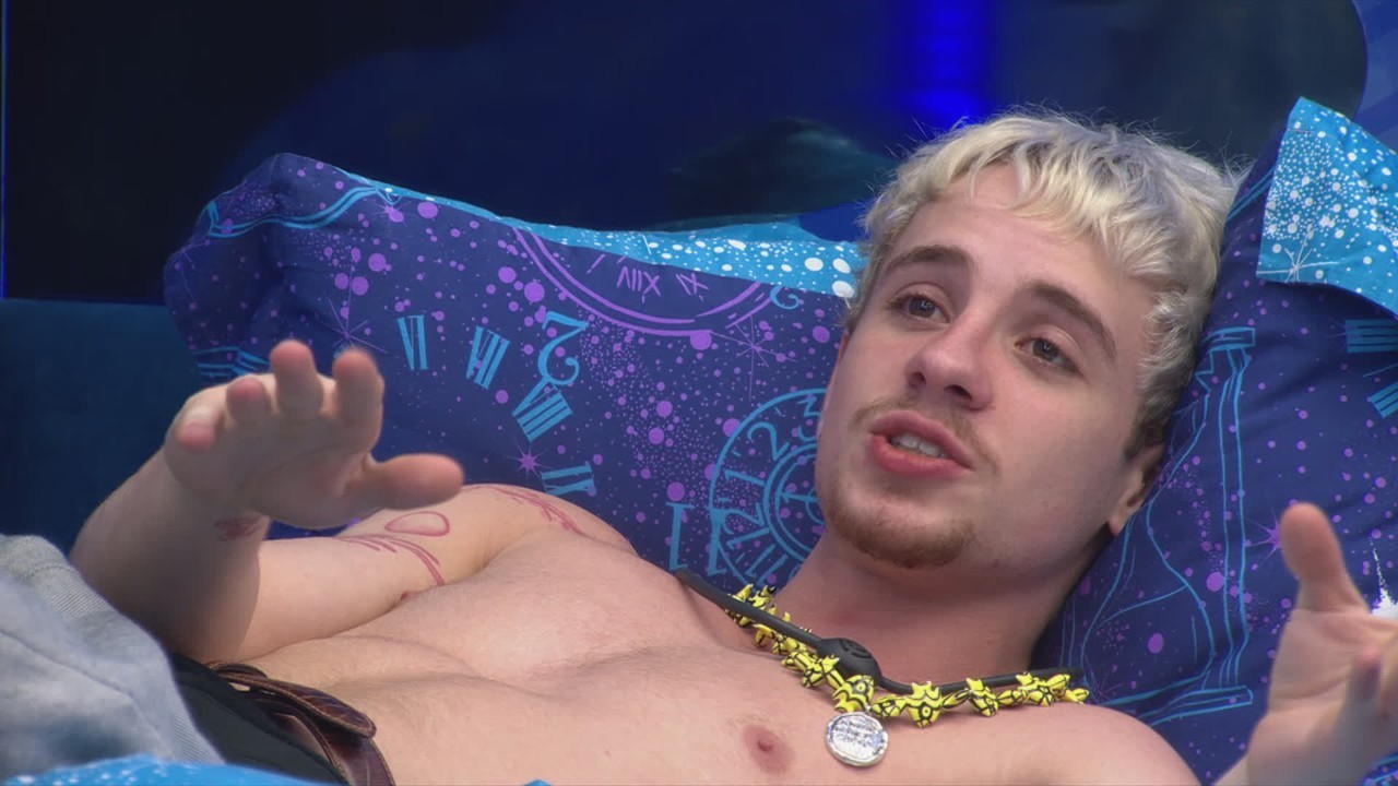 Juliano Floss alerta Samira sobre sisters: 'As duas são falsas'